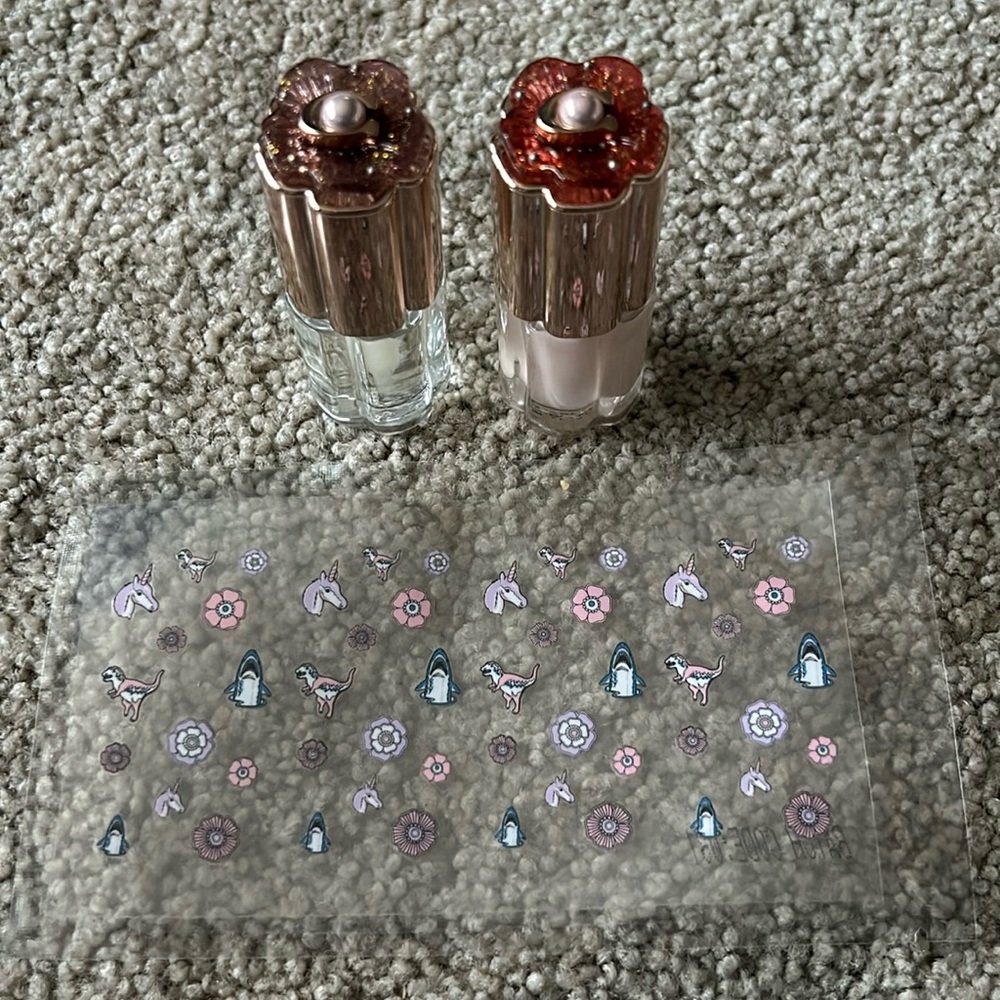 NEW Coach Nail Set